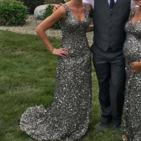 Formal Dress - Picture 3 of 3